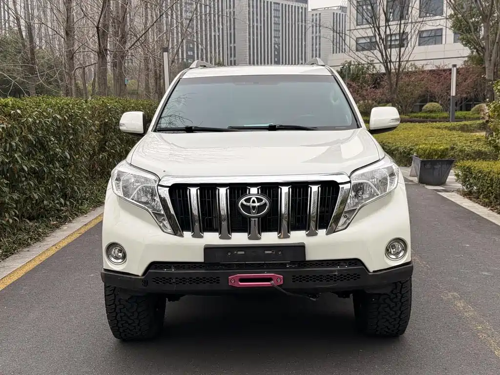 Toyota Prado 2017 — фото 8