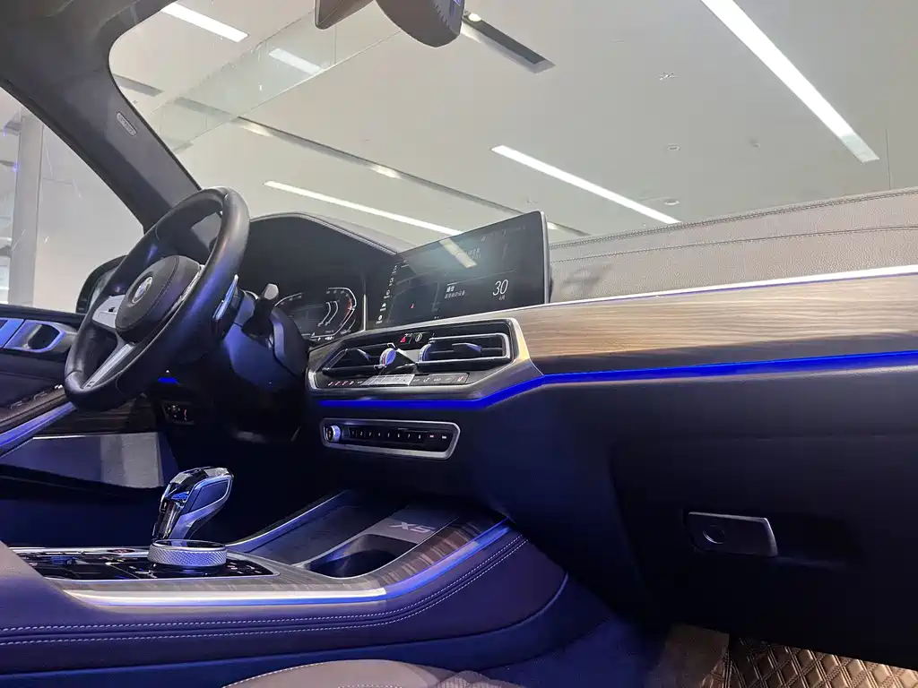 BMW X5 2023 — фото 10