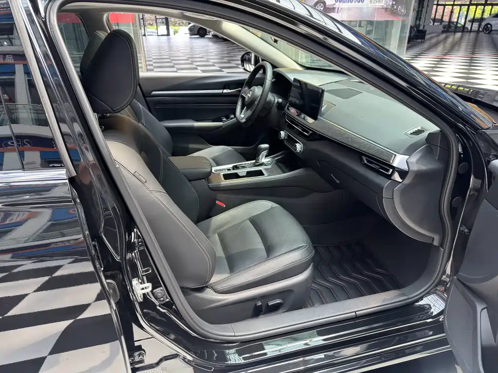 Nissan Teana 2023 — фото 19