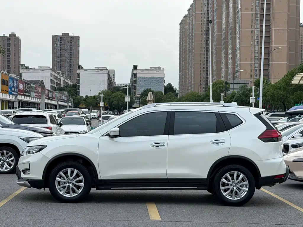 Nissan X-Trail 2022