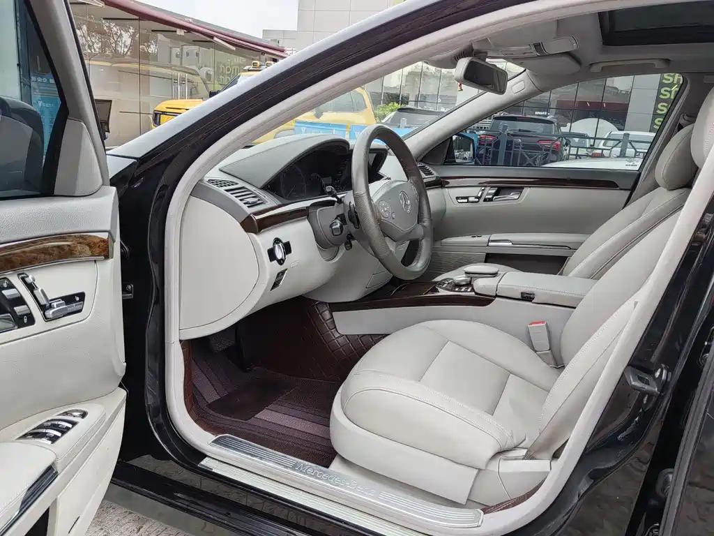Mercedes-Benz S-Class 2011 — фото 13