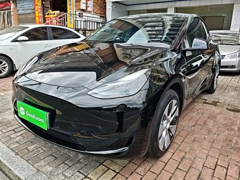 Tesla Model Y 2023 — фото 1
