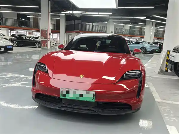 Porsche Taycan 2021