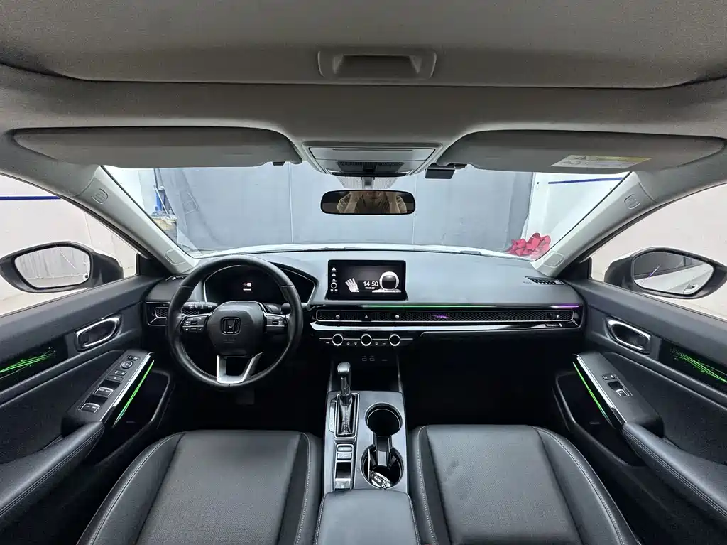 Honda Civic 2023 — фото 11
