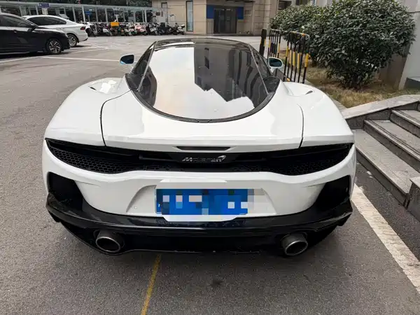 McLaren GT 2021