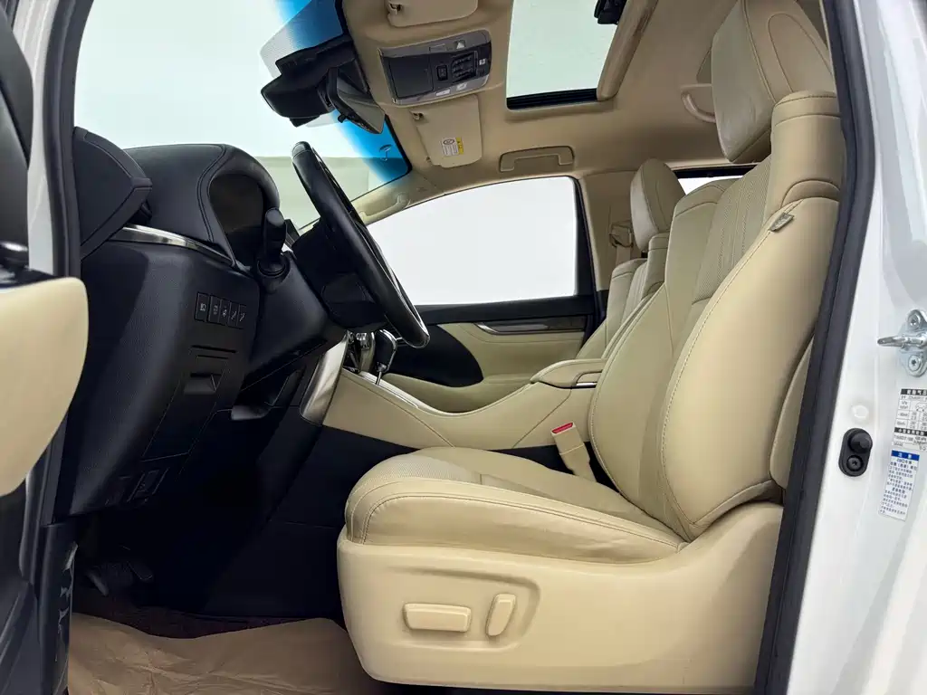 Toyota Vellfire 2021 — фото 4
