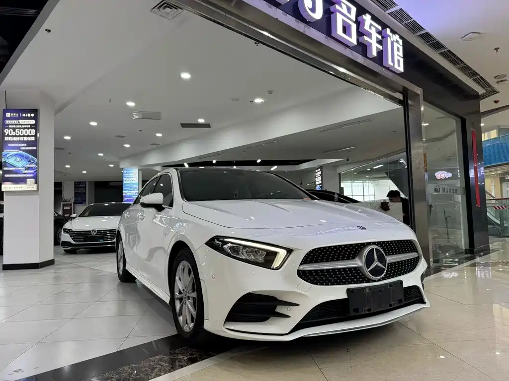 Mercedes-Benz A-Class 2020 — фото 2