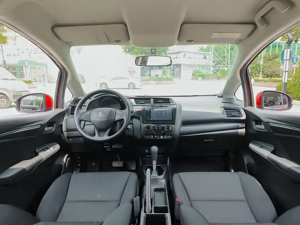 Honda Fit 2016 — фото 13