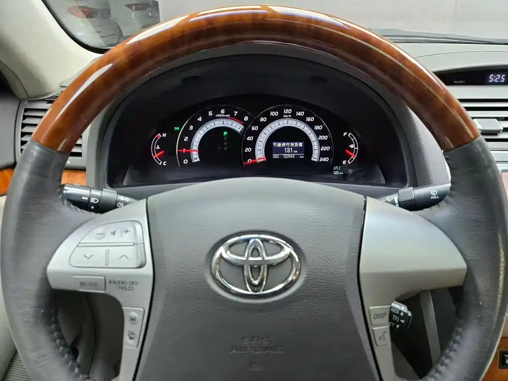 Toyota Camry 2008 — фото 5