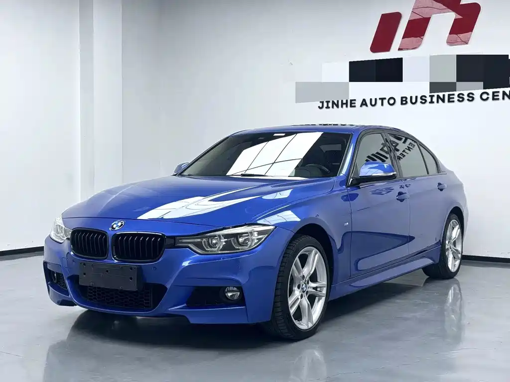 BMW 3 Series 2018 — фото 1