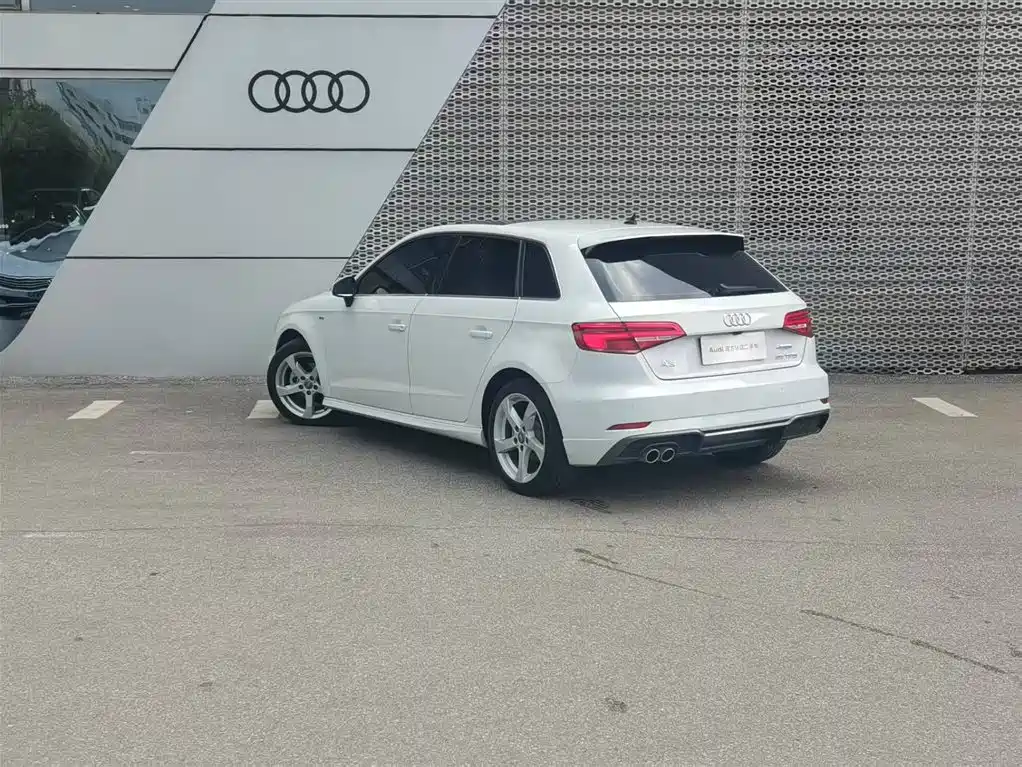 Audi A3 2020 — фото 16