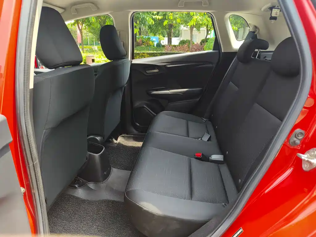 Honda Fit 2016 — фото 12