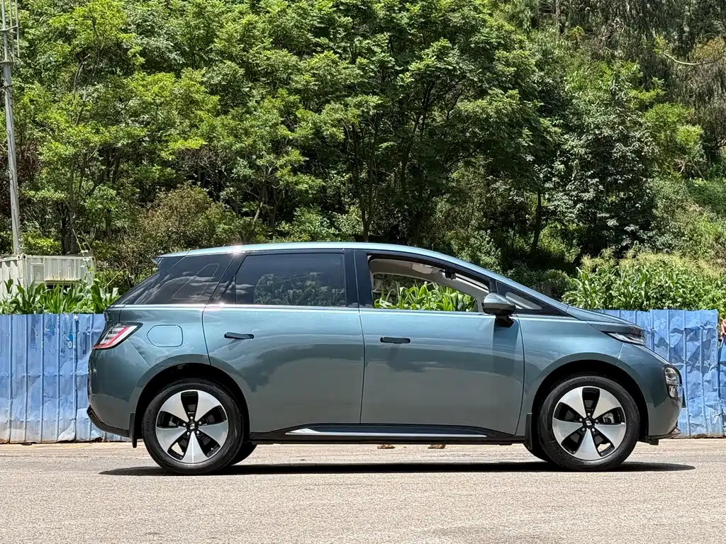 Baojun Clouds 2023