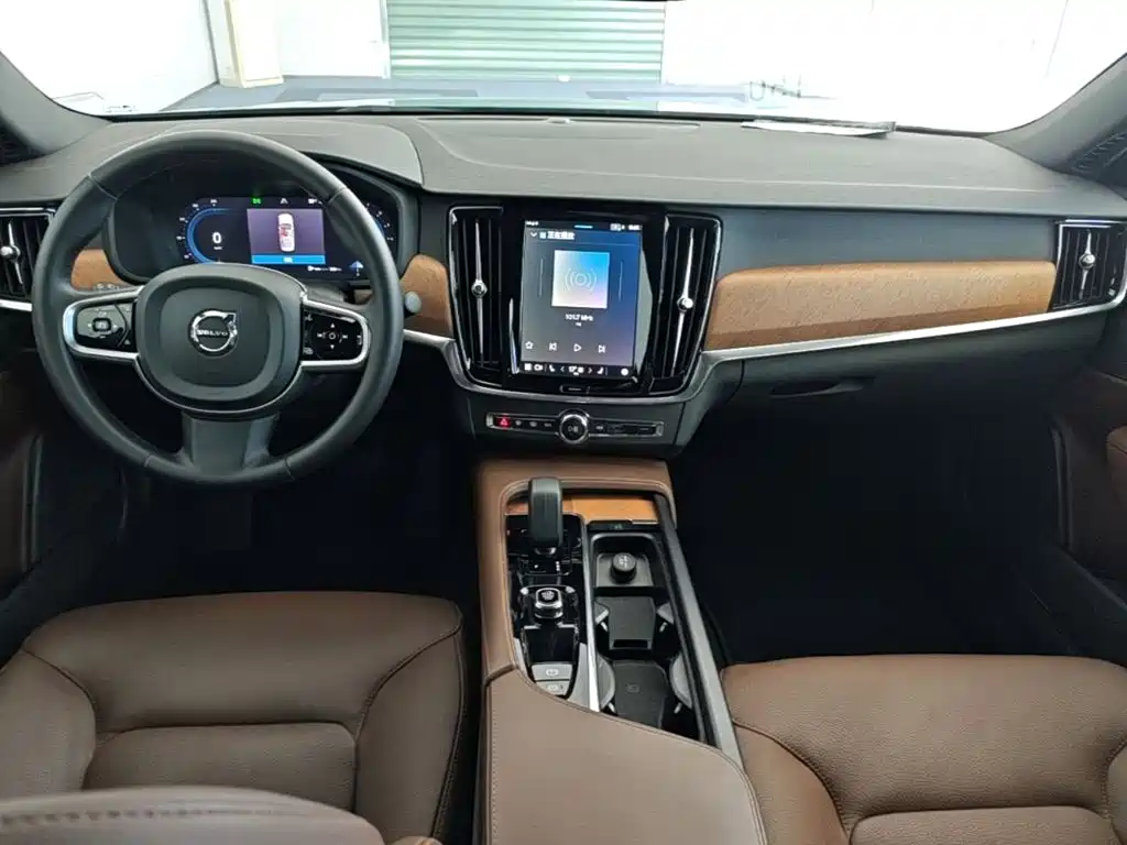 Volvo S90 2024 — фото 13