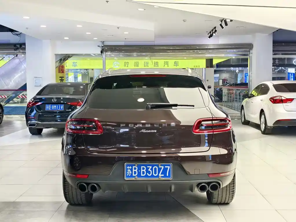 Porsche Macan 2018 — фото 15