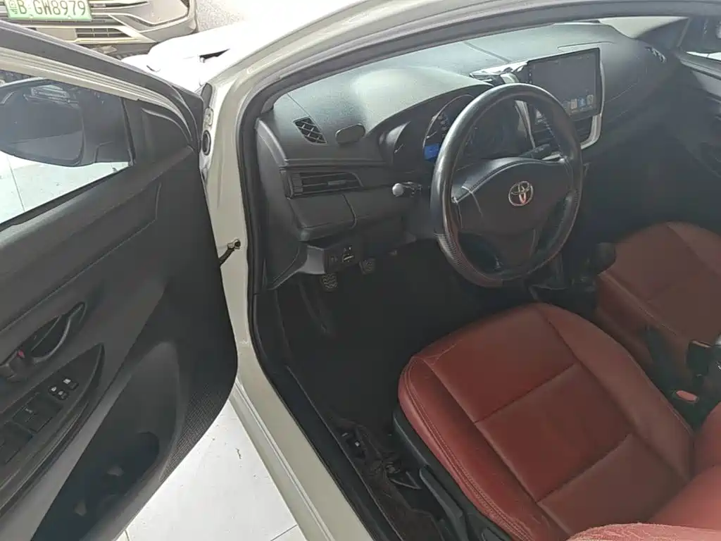 Toyota Vios 2017 — фото 16