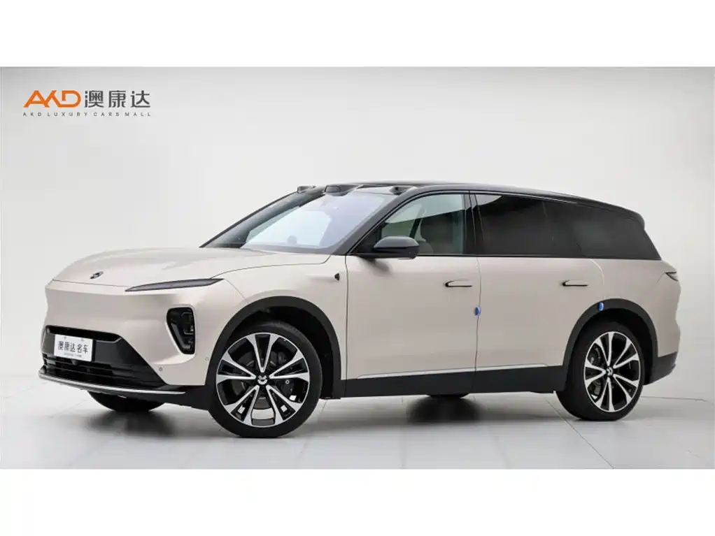 NIO ES8 2025