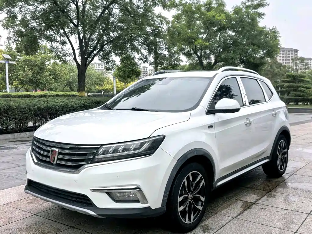 Roewe RX5 2016 — фото 1
