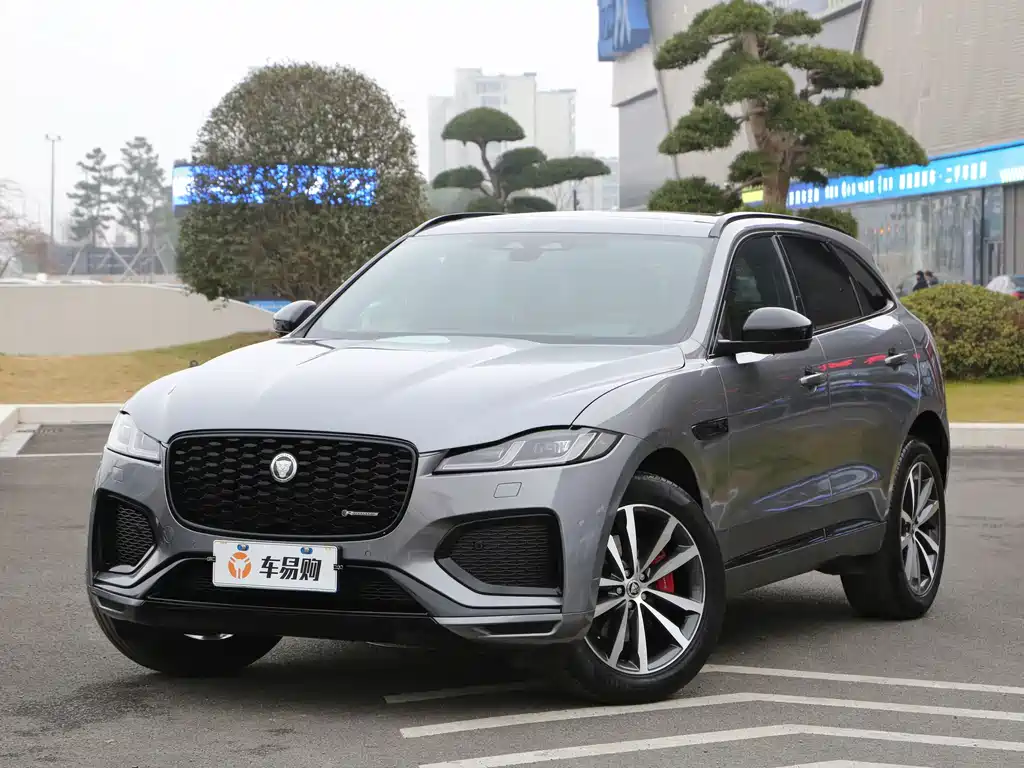 Jaguar F-PACE 2024 — фото 1