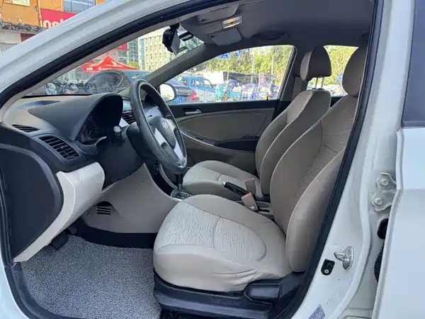 Hyundai Accent 2016