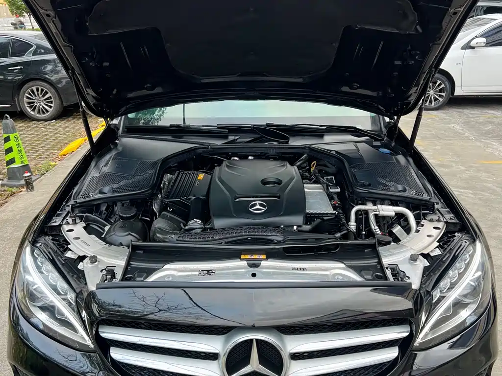 Mercedes-Benz C-Class 2018 — фото 13