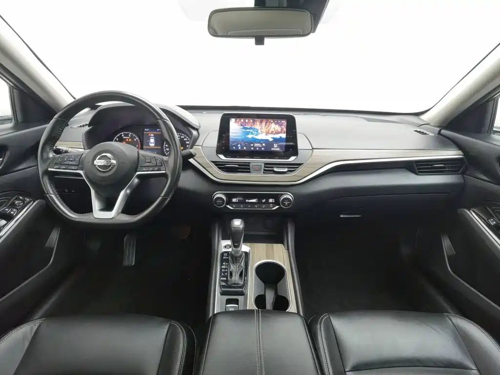 Nissan Teana 2020
