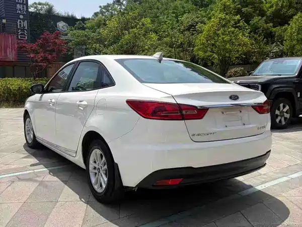 Ford Escort 2019