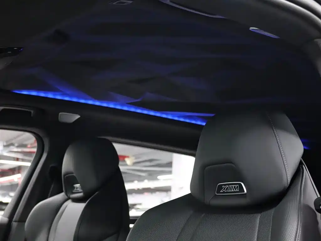 BMW XM 2024 — фото 13