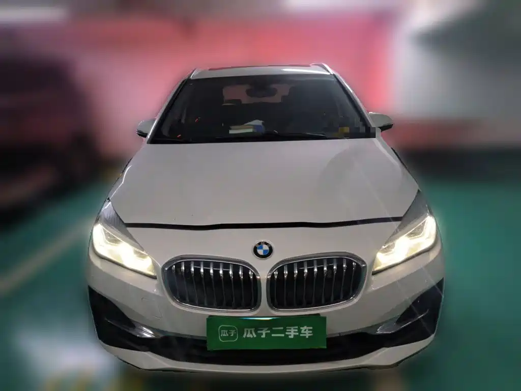 BMW 2 Series Station Wagon 2018 — фото 24