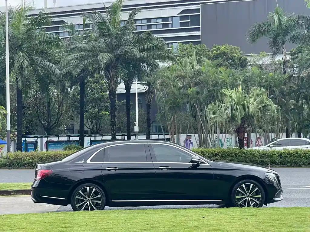 Mercedes-Benz E-Class New Energy 2020 — фото 14