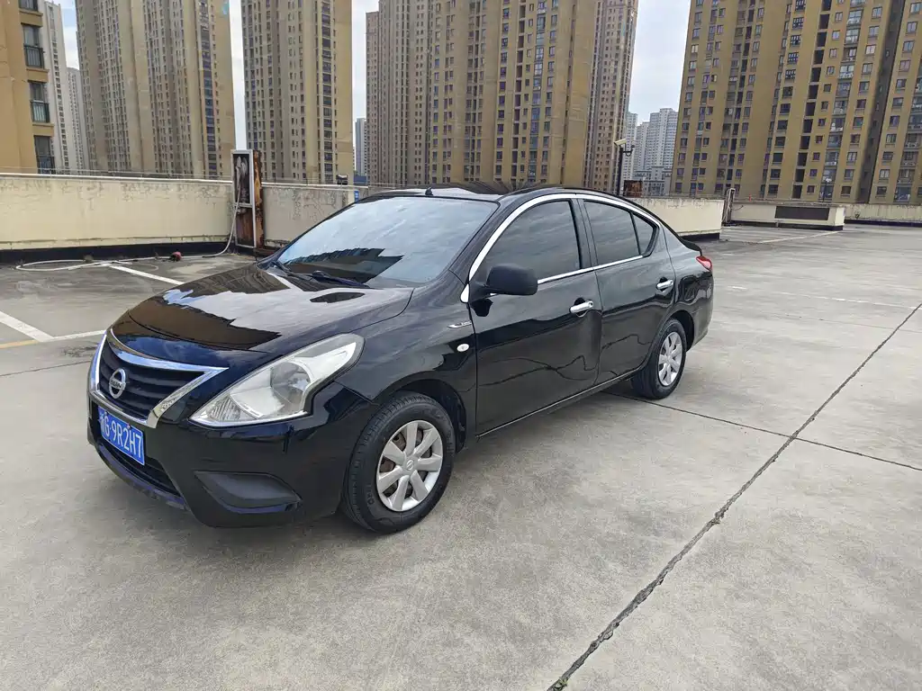 Nissan Sunny 2016 — фото 1