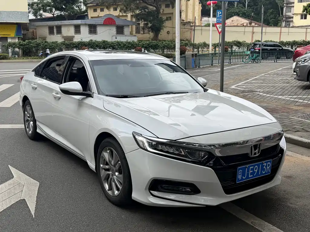 Honda Accord 2020 — фото 3