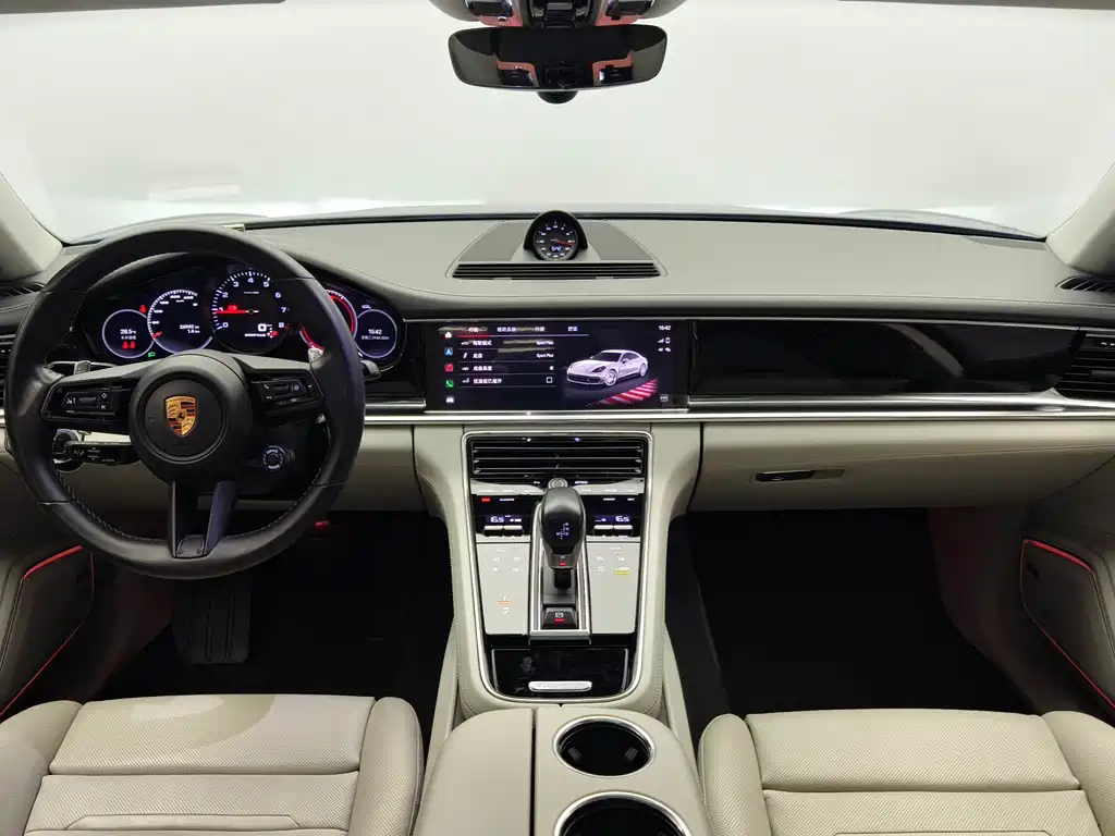 Porsche Panamera 2022