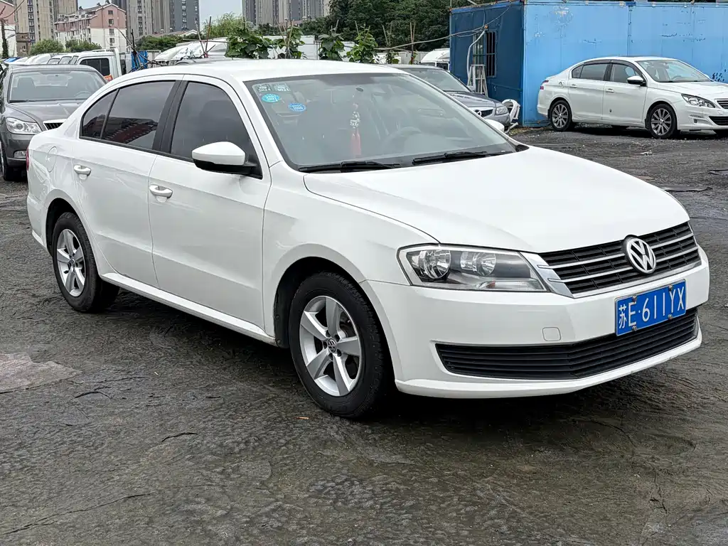 Volkswagen Lavida 2014
