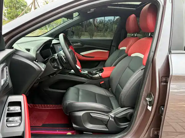 MG MG5 2022