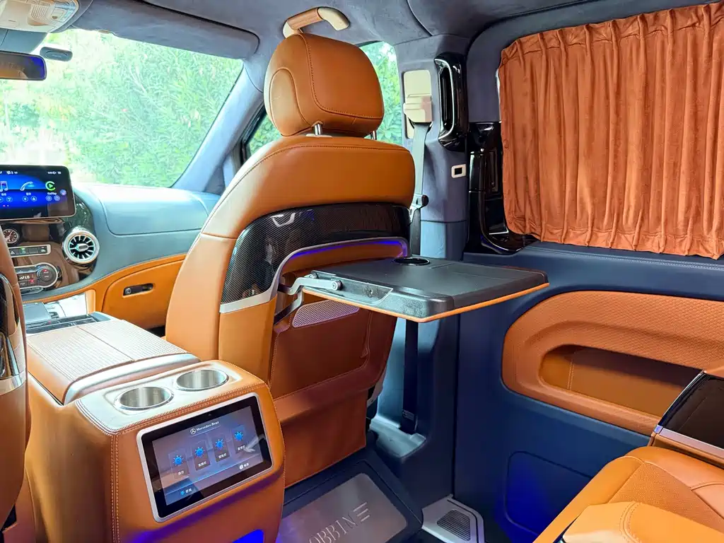 Mercedes-Benz Vito 2023 — фото 11