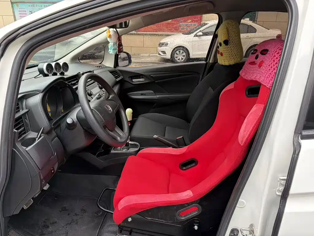 Honda Fit 2018 — фото 13