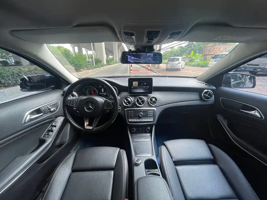 Mercedes-Benz GLA 2017 — фото 9