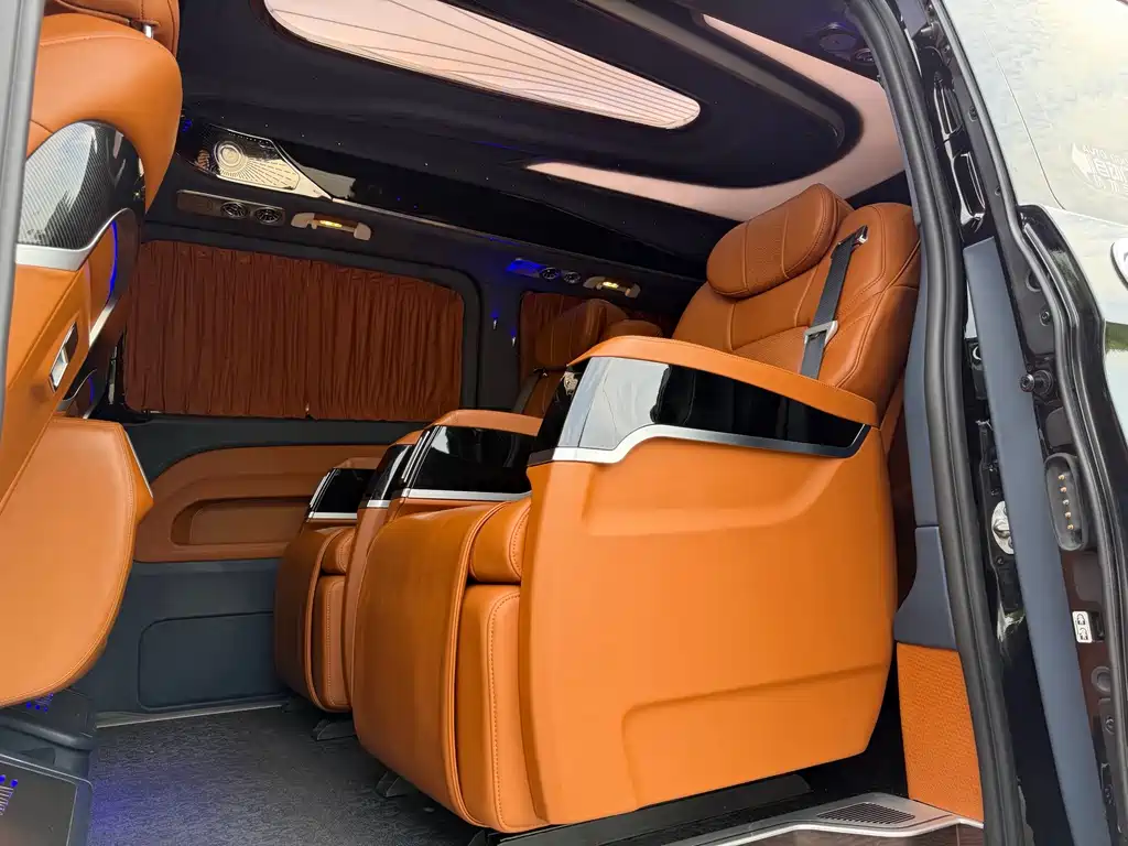 Mercedes-Benz Vito 2023 — фото 9
