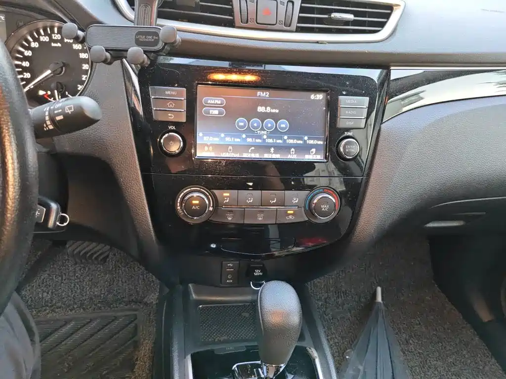 Nissan Qashqai 2018 — фото 10