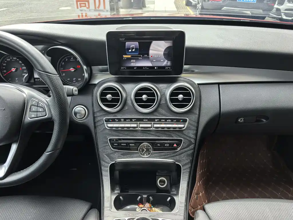 Mercedes-Benz C-Class 2018 — фото 16