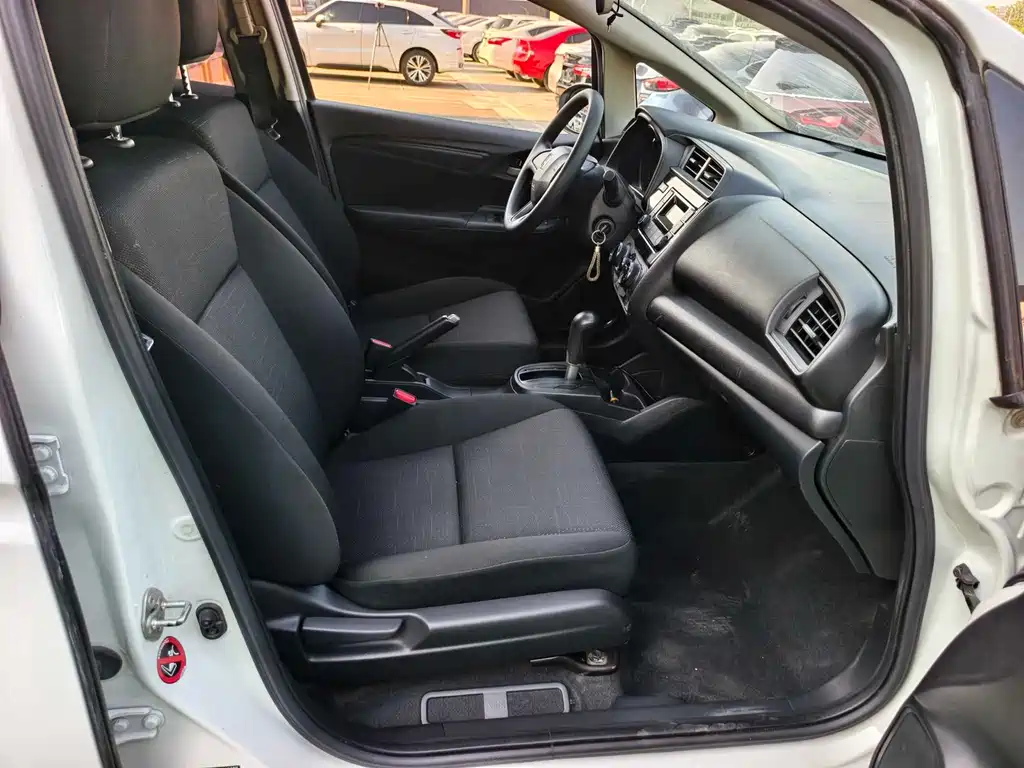 Honda Fit 2018 — фото 14