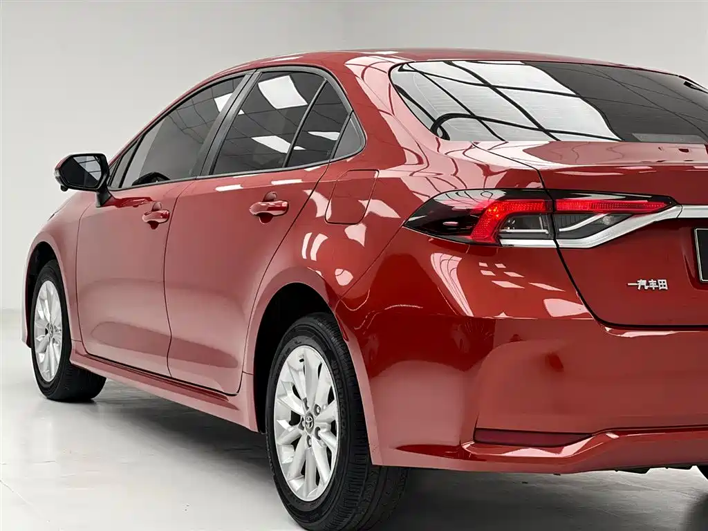 Toyota Corolla 2021 — фото 10