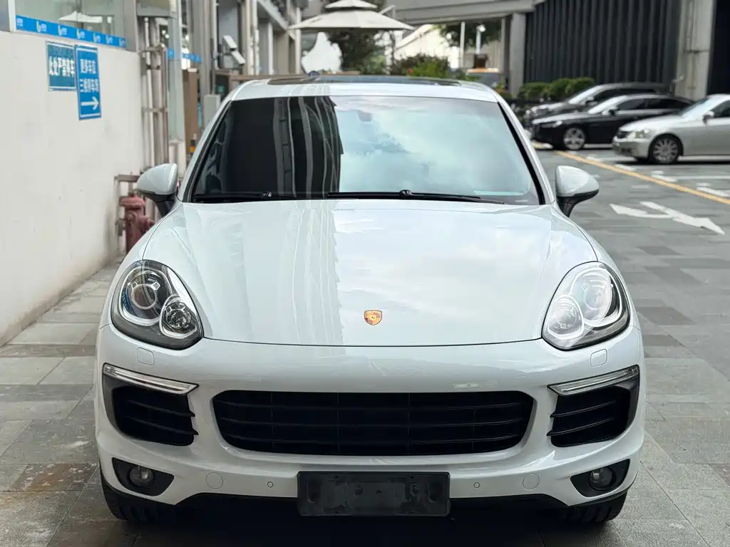 Porsche Cayenne 2016