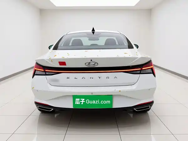 Hyundai Elantra 2023