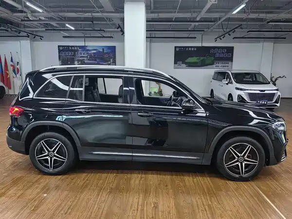 Mercedes-Benz EQB 2022