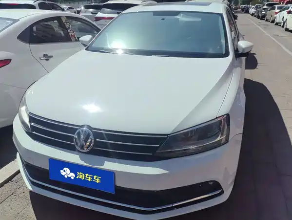 Volkswagen Sagitar 2016