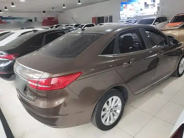 Ford Escort 2016