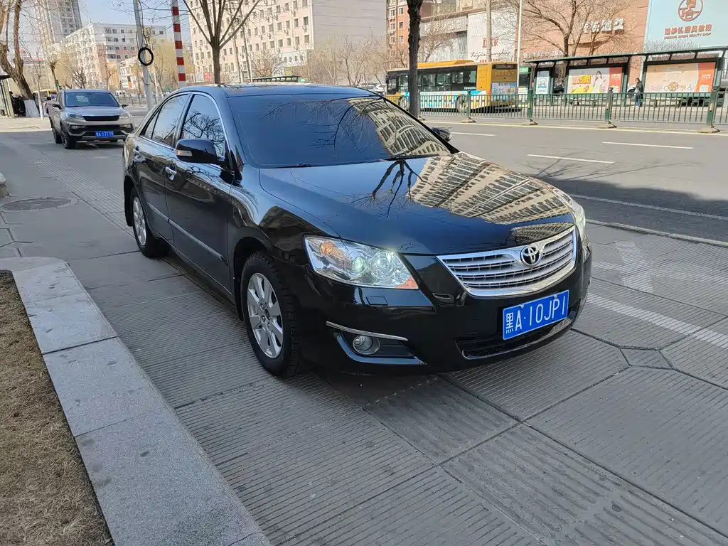 Toyota Camry 2008 — фото 1