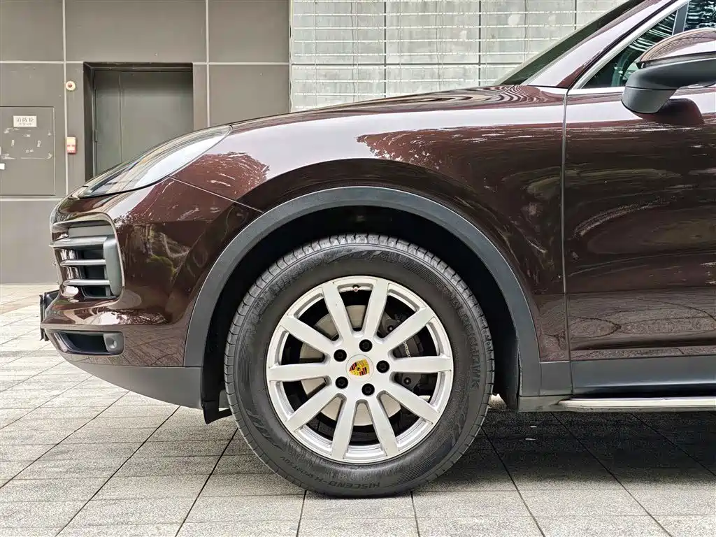 Porsche Cayenne 2018 — фото 5